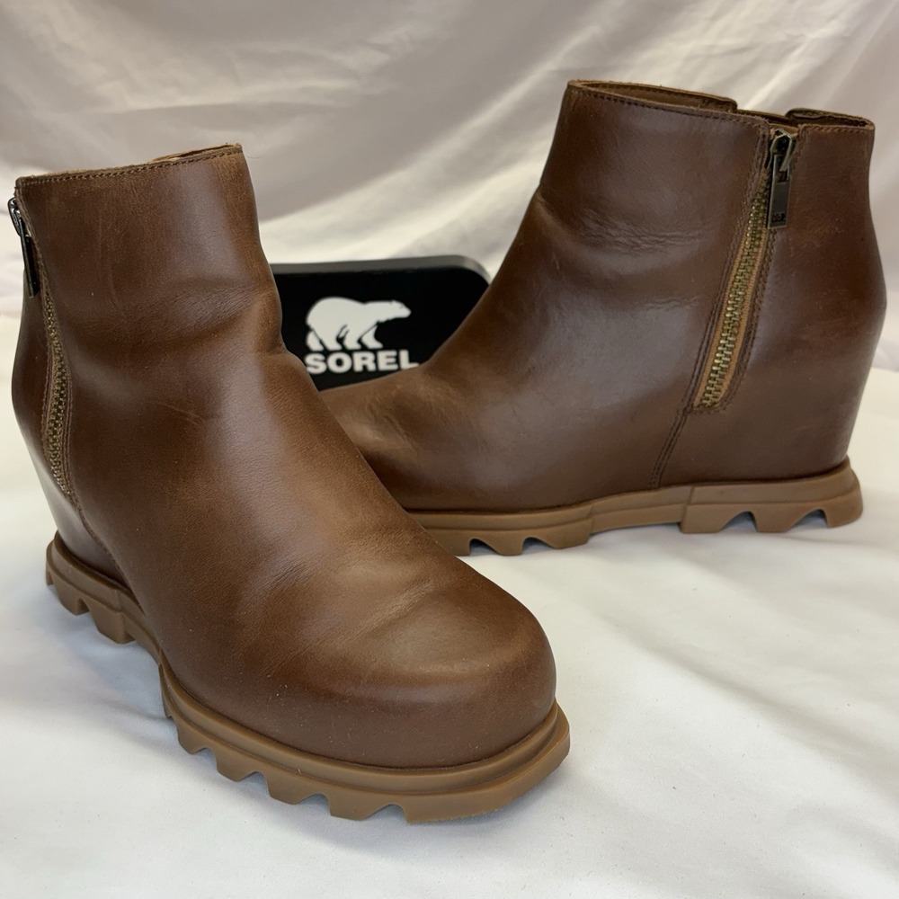 Sorel NL4371-245 Women's Joan of Arctic Wedge III Zip Chelsea Boot Sz 8.5